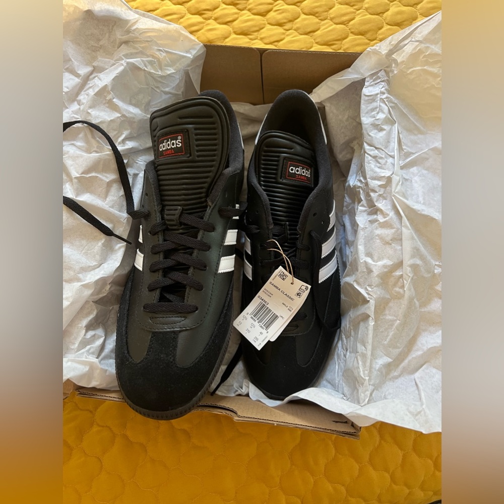 Adidas Samba Classic Soccer Shoe, 12, Never Worn